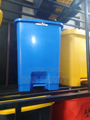 Dustbin With Step On.