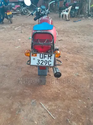 New Bajaj Boxer 100 2023 Red