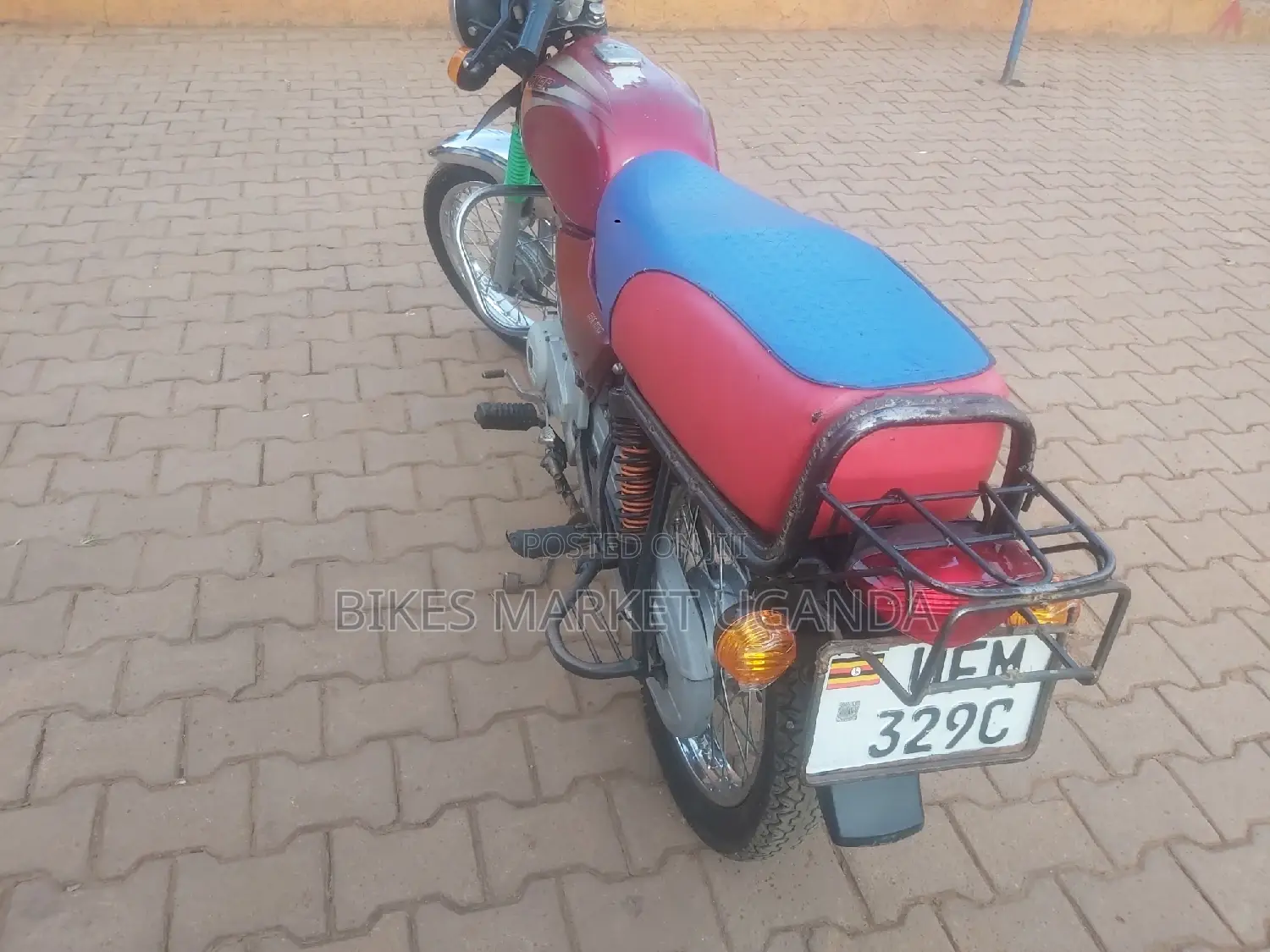 Bajaj Boxer 2023 Red