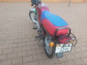 Bajaj Boxer 2023 Red