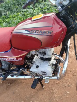 Bajaj Boxer 100 2022 Red