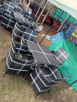 Metallic Frame Crafted Chairs Garden Chairs for Hotels.