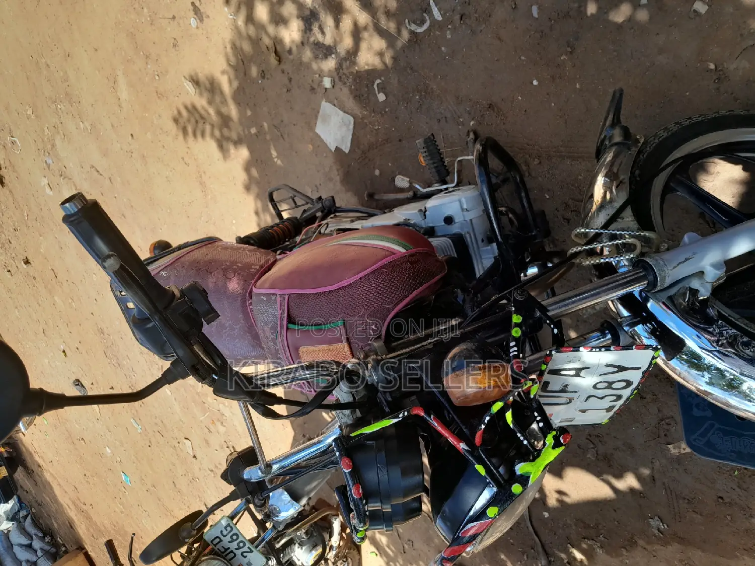Bajaj Boxer 100 2022 Red