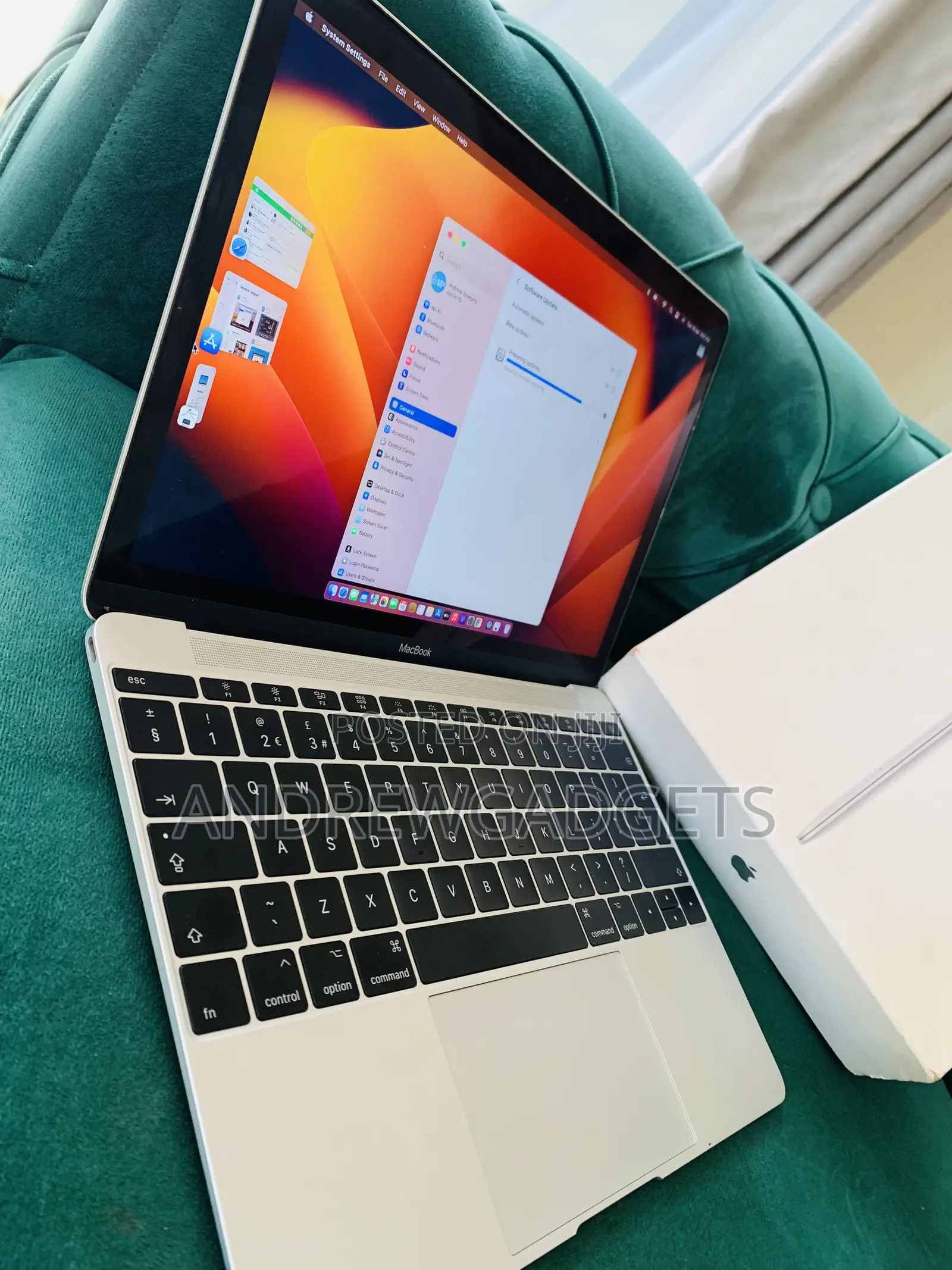 Laptop Apple MacBook 2017 8GB Apple M3 SSD 256GB
