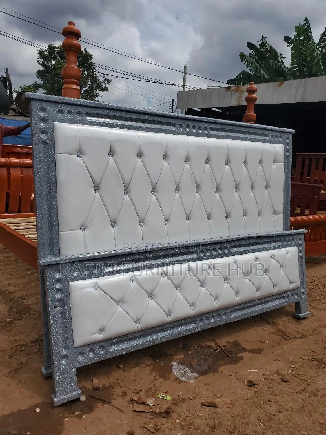 Leather Bed / 6by6 Bed / Wooden Bed / Good / Best Furniture