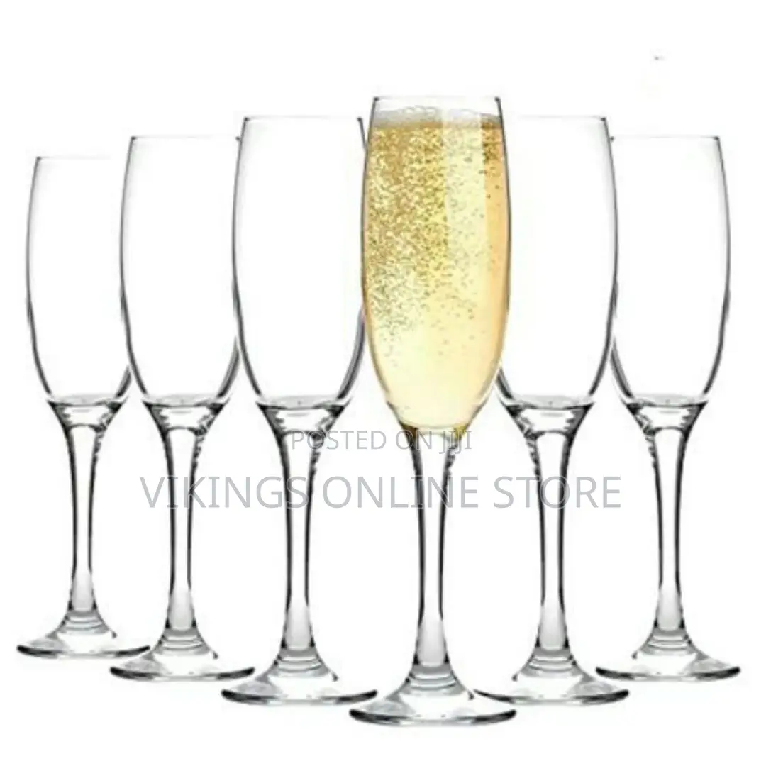 6 Pieces of Wine/Champaign Glasses - Clear