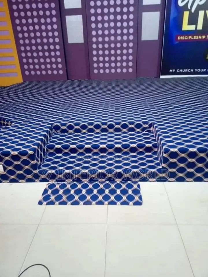 Checked Woolen Carpets