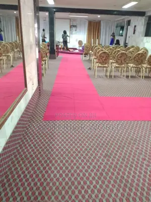 Checked Woolen Carpets