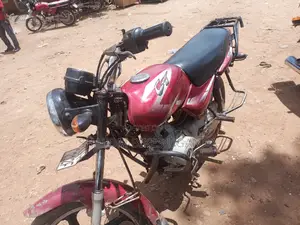Bajaj CT 110X 2022 Red