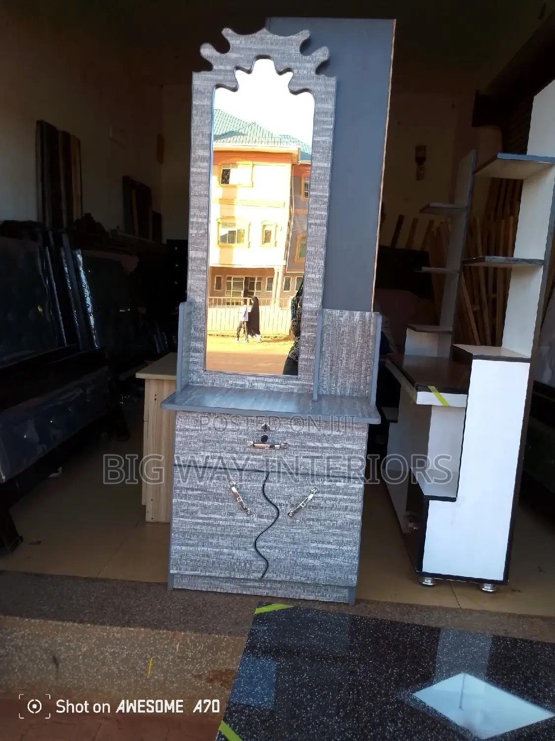 Dressing Mirror W