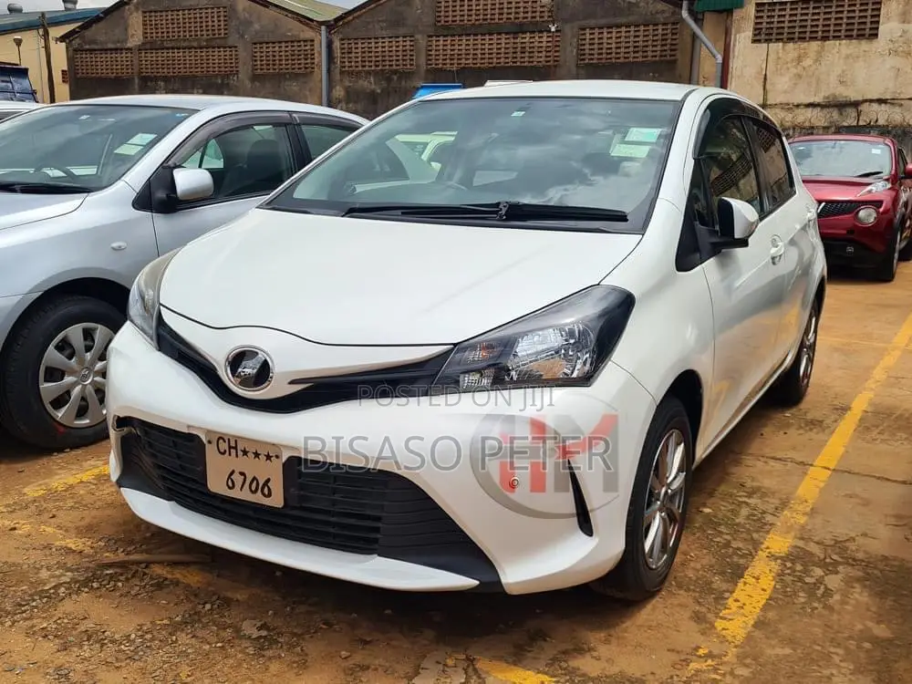 Toyota Vitz 1.3 AWD 3dr 2015 White