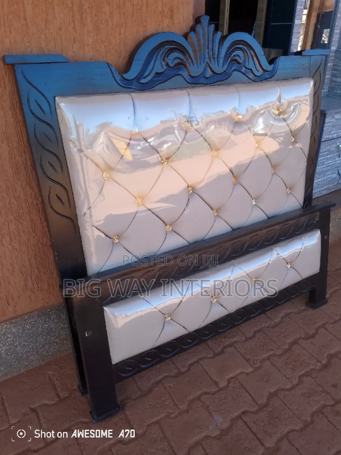 4x6 Cream Bed