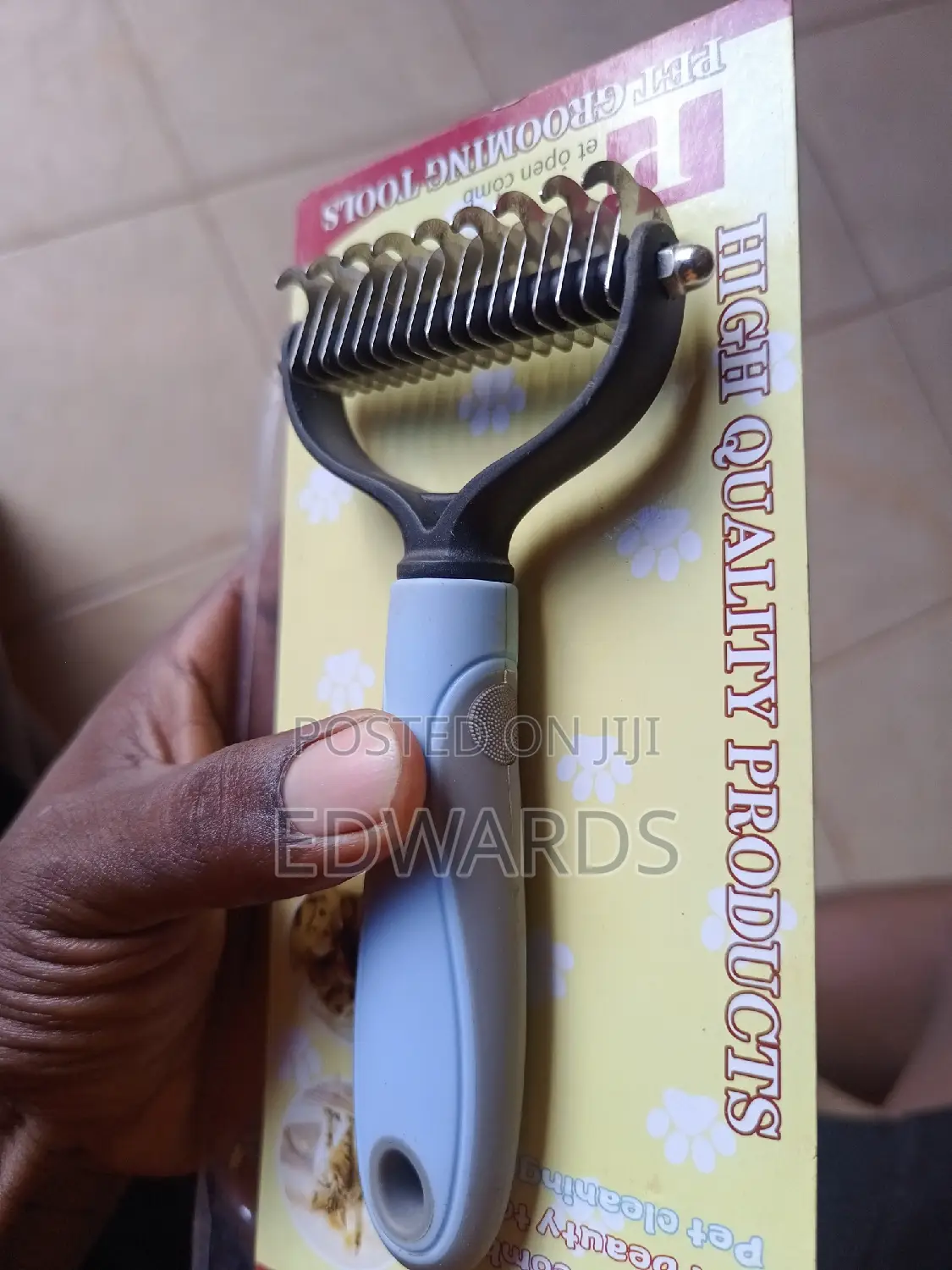 Blade Dog Comb