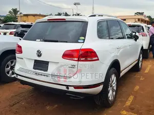 Volkswagen Touareg TDI Executive AWD 4MOTION 2015 White