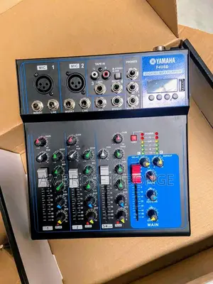 Digital 4-Channel USB Mixing Console Effects Processor Mixer