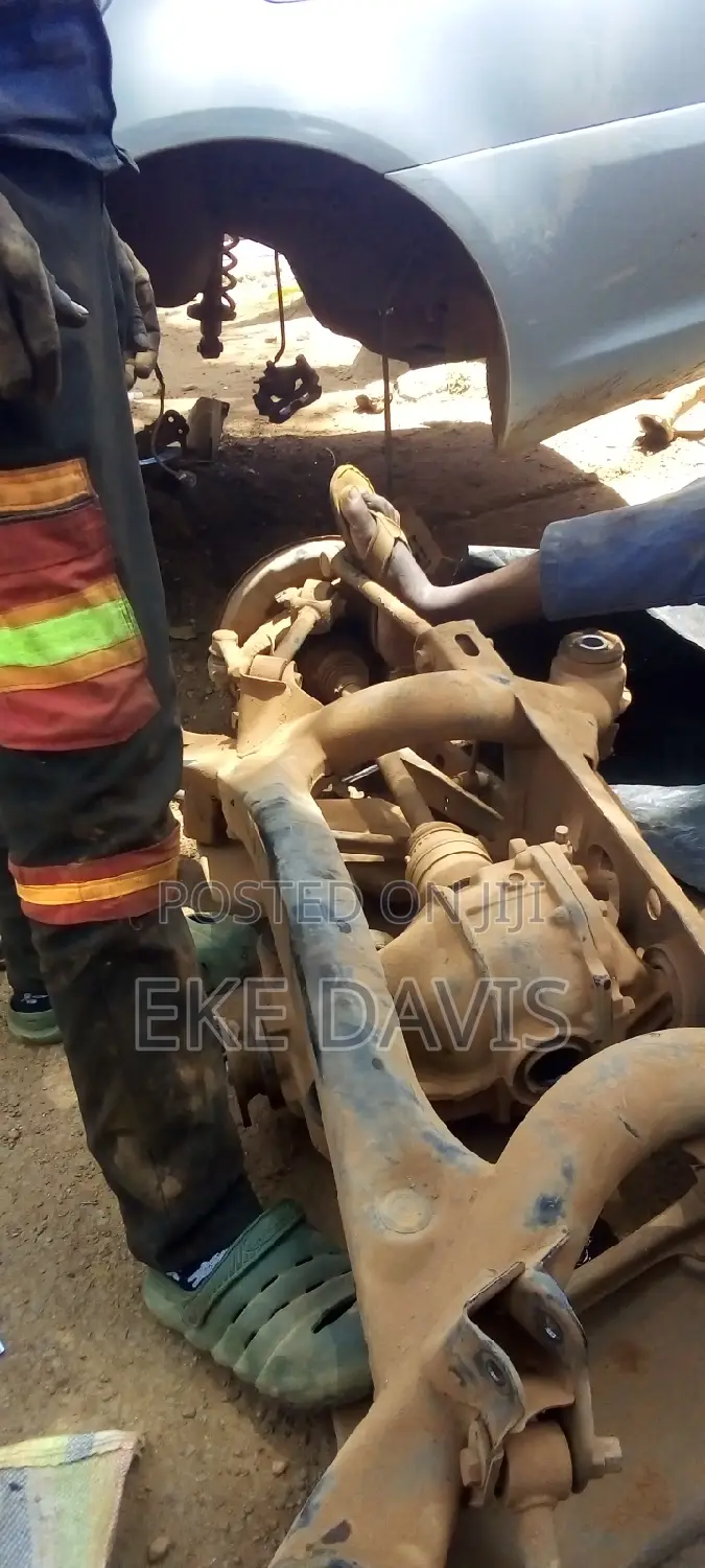 Car Suspension Differential Repairs and Tie Rod Replacement