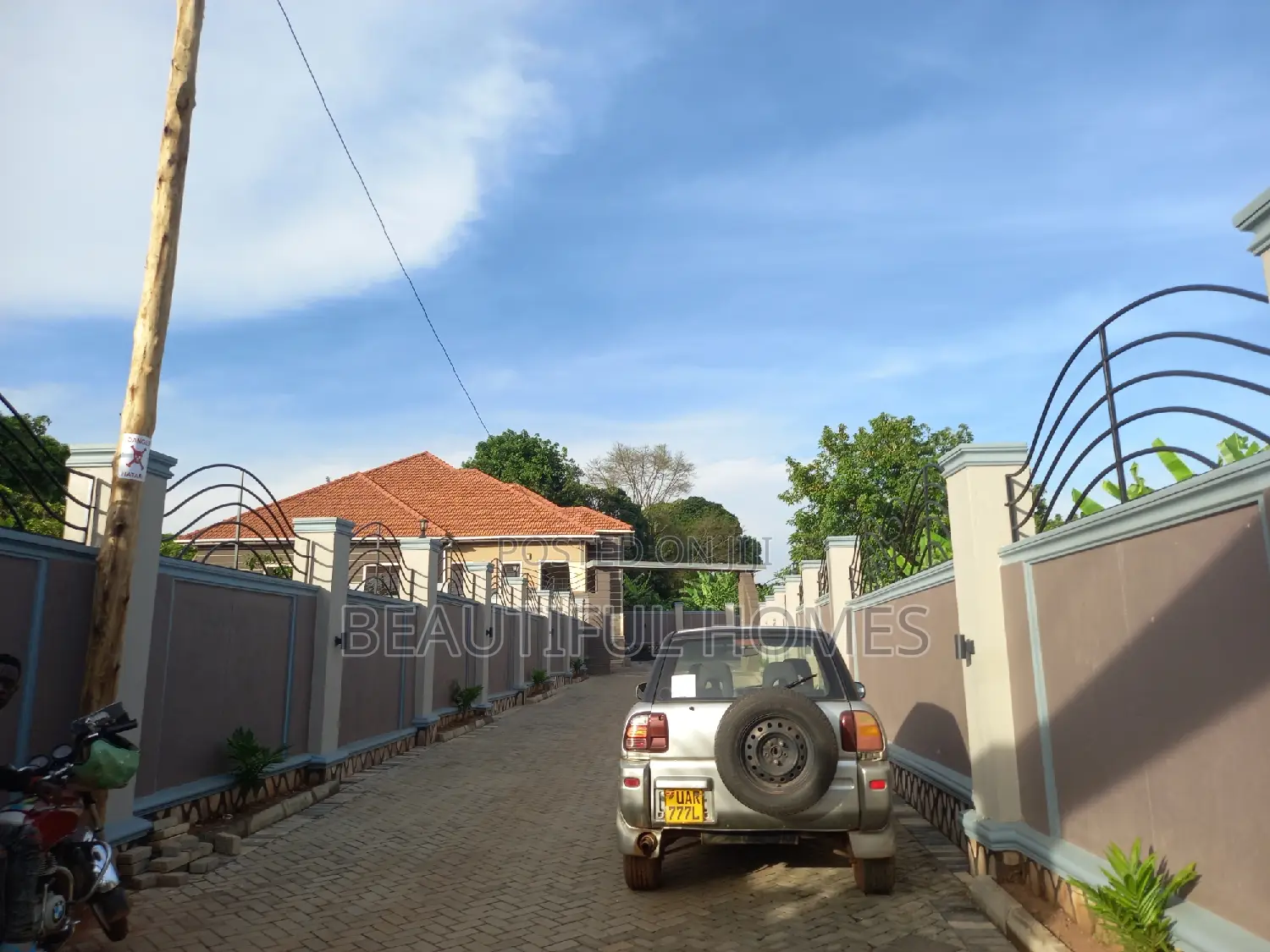 Furnished 5bdrm House in Kira Mamerito Road for sale