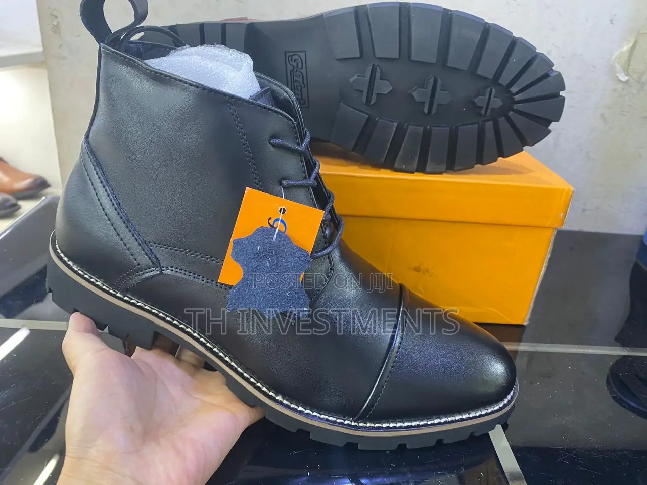 Men's Casual Boots.
