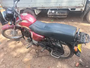 Mahindra Gusto 125 2017 Red