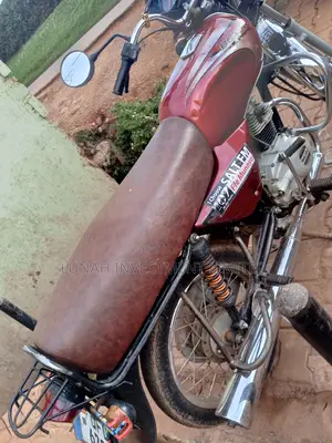 Bajaj Boxer 100 2023 Red