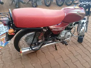 Bajaj Boxer 100 2023 Red