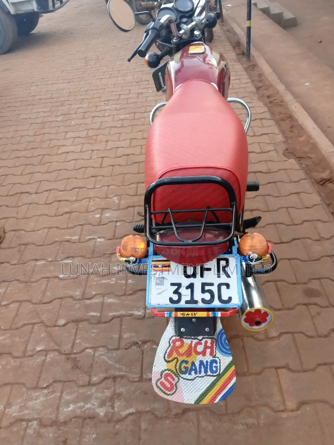 Bajaj Boxer 100 2023 Red