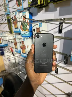 Apple iPhone 7 32 GB Black