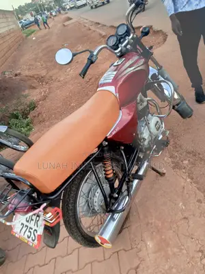 Bajaj Boxer 2023 Red