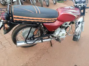 Bajaj Boxer 100 2024 Red