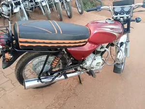 Bajaj Boxer 100 2024 Red