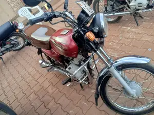 Bajaj Boxer 2023 Red