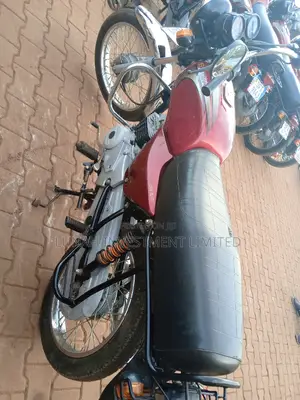 Bajaj Boxer 2024 Red