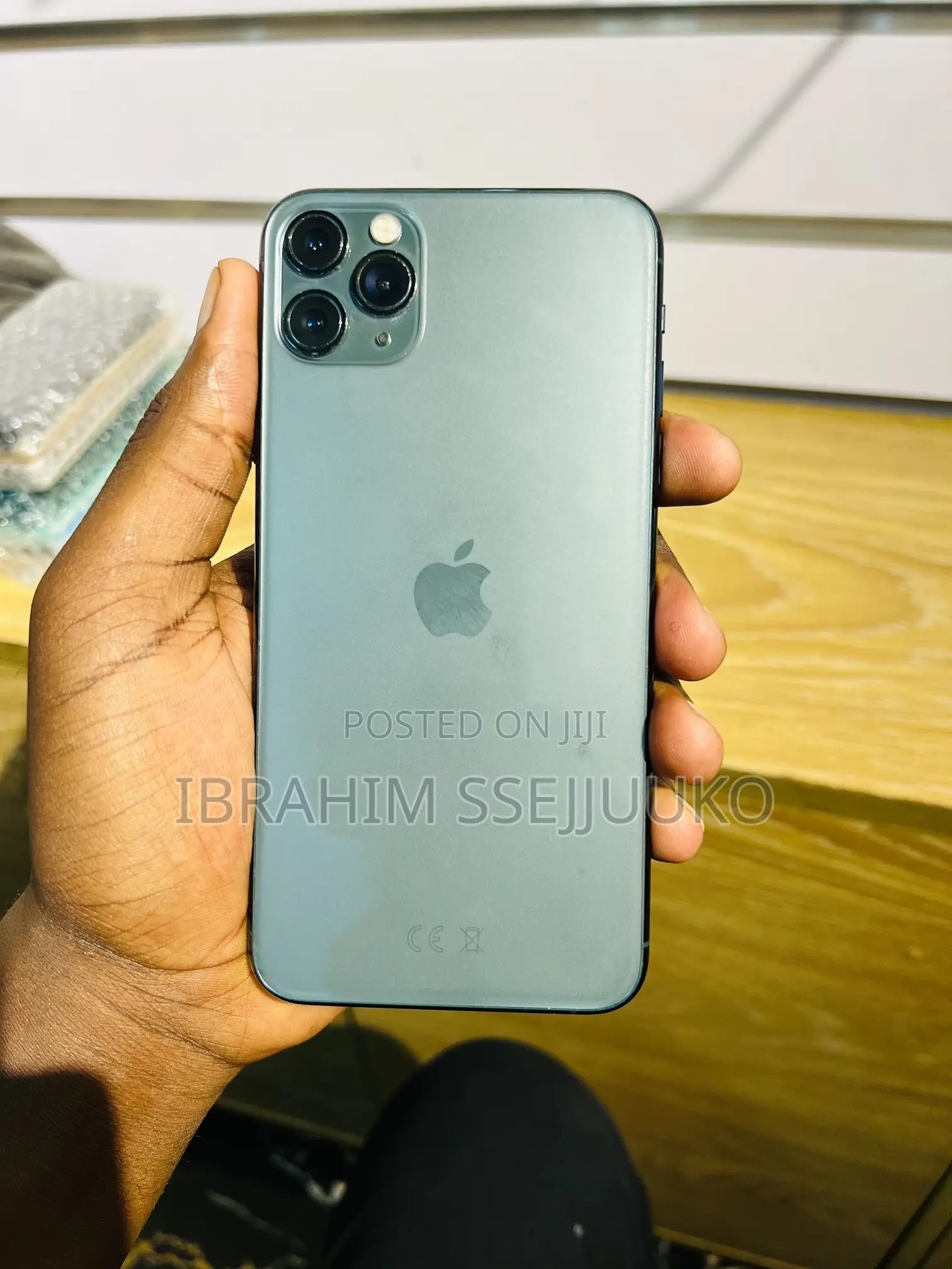Apple iPhone 11 Pro Max 64 GB Green