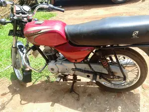 Bajaj Boxer 2023 Red