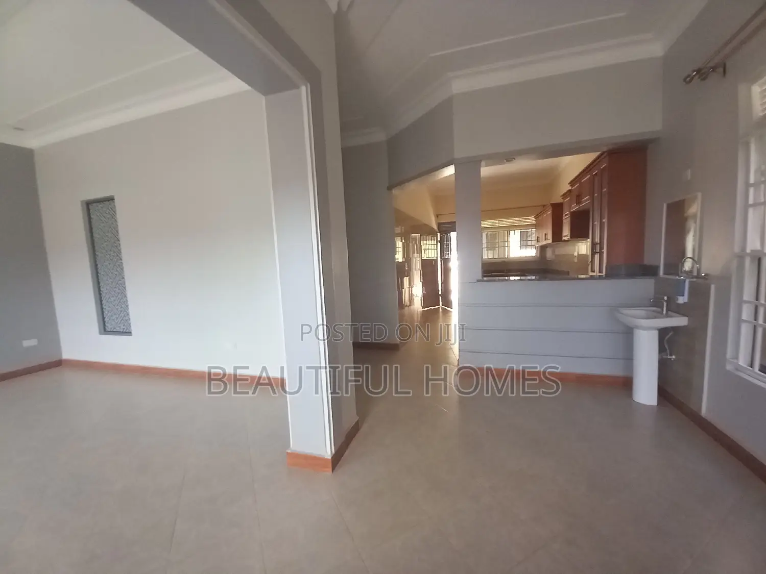 Furnished 4bdrm Bungalow in Kira for sale