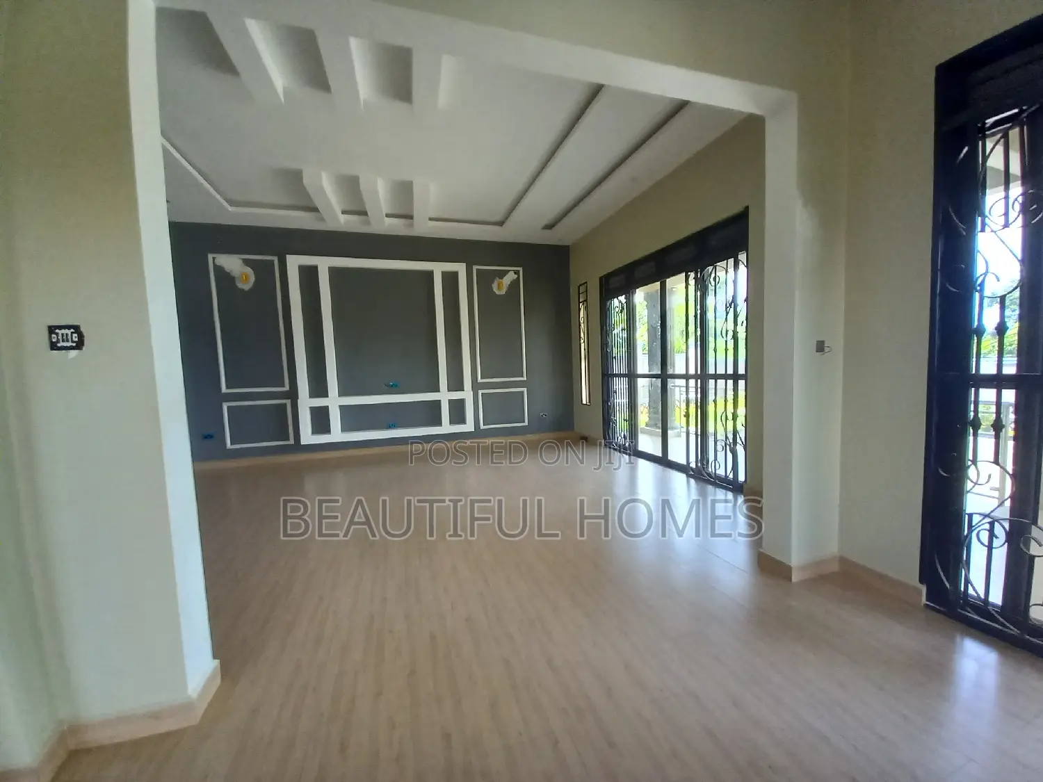 Furnished 5bdrm House in Kira, Central Division for sale