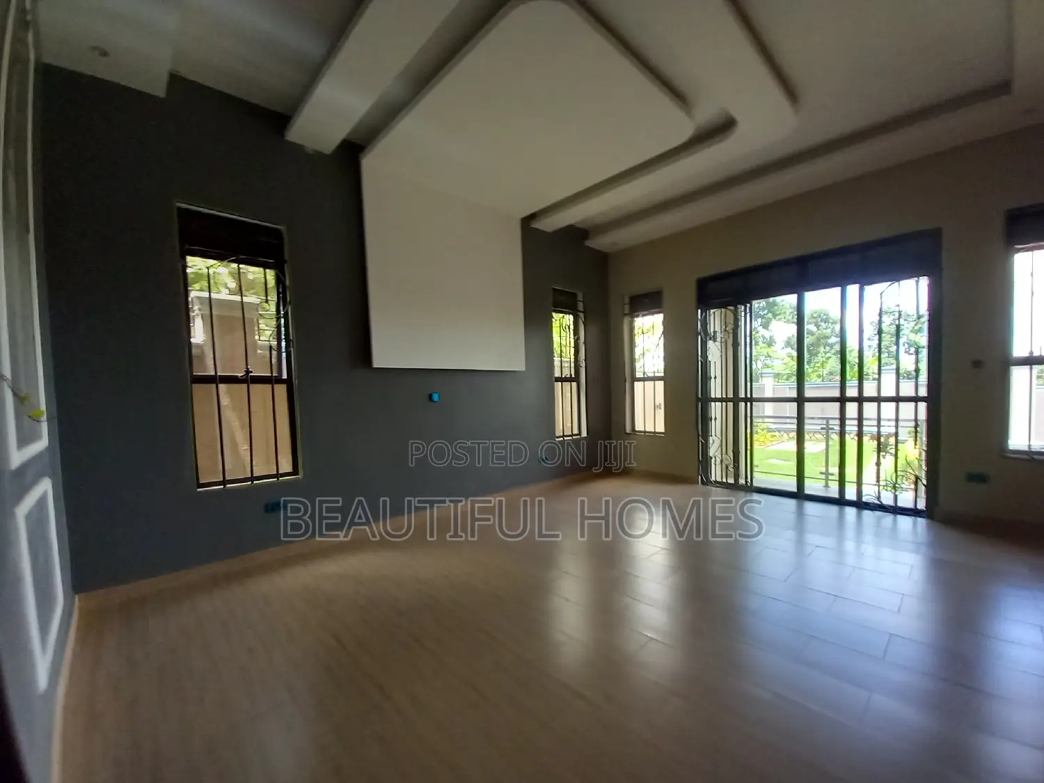Furnished 5bdrm House in Kira, Central Division for sale