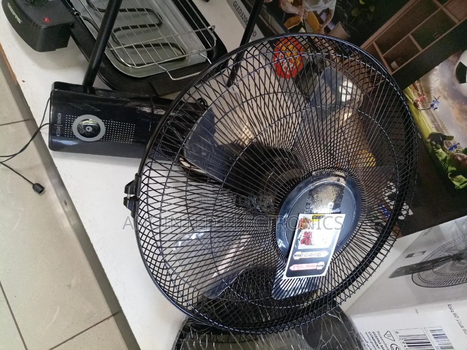 Geepas Wall Fans Black