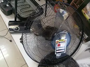Geepas Original Wall Fans With a Remote