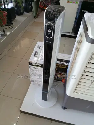 Geepas Tower Original With a Remote