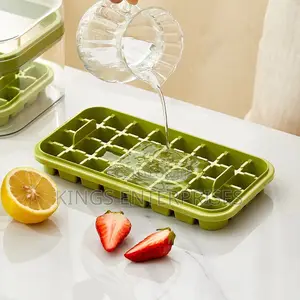 Ice Cube Maker With Tray and Lid