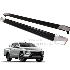 Mitsubishi L200 Side Steps/ Stepping Boards