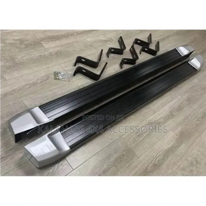 Mitsubishi L200 Side Steps/ Stepping Boards