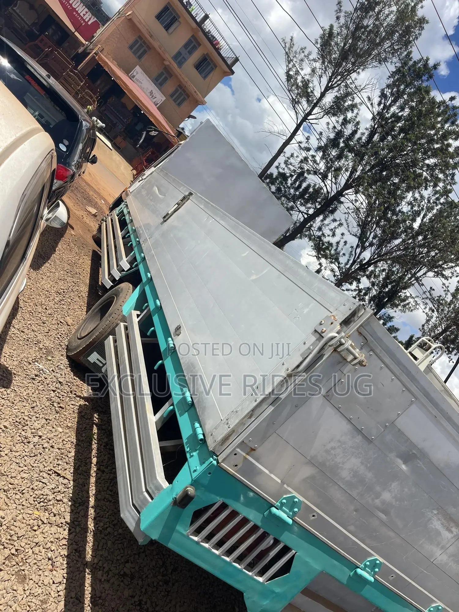Fuso Trucker