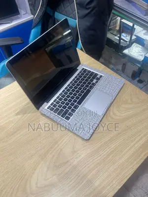 New Laptop Apple MacBook Pro 2013 8GB Intel Core I5 SSD 500GB