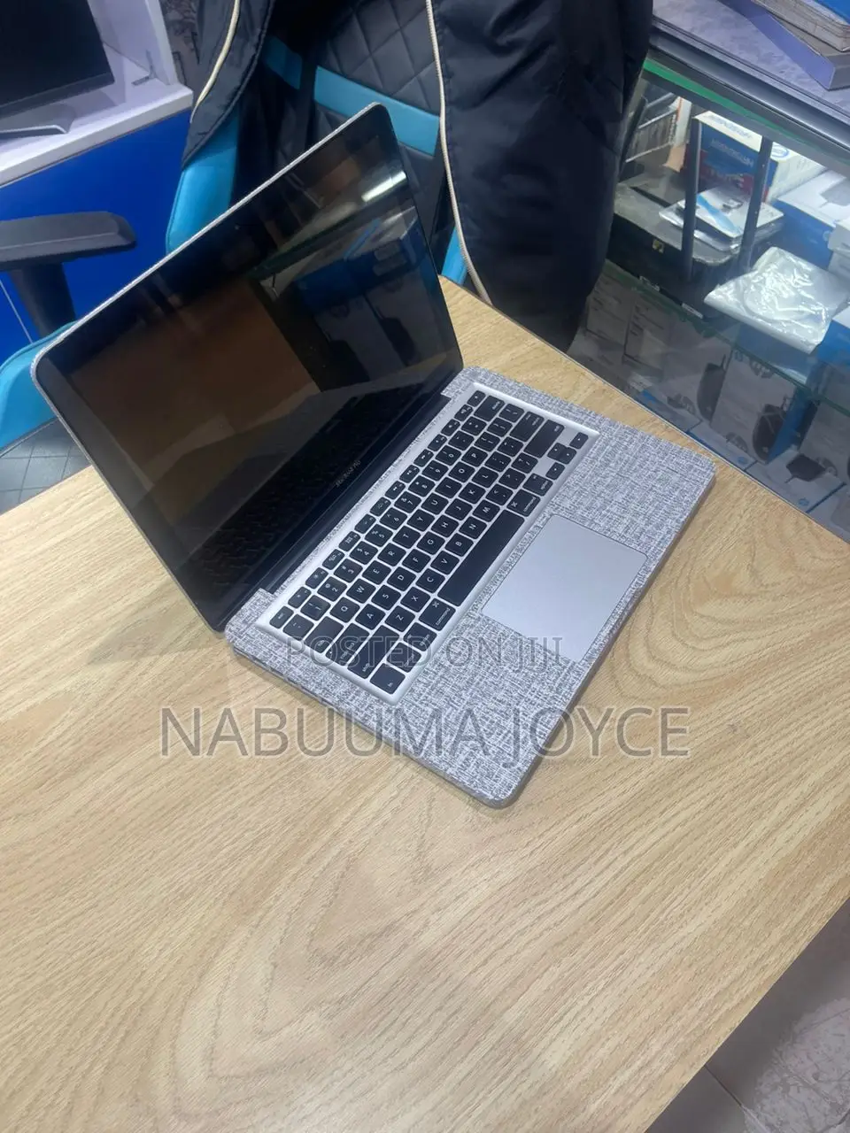New Laptop Apple MacBook Pro 2013 8GB Intel Core I5 SSD 500GB