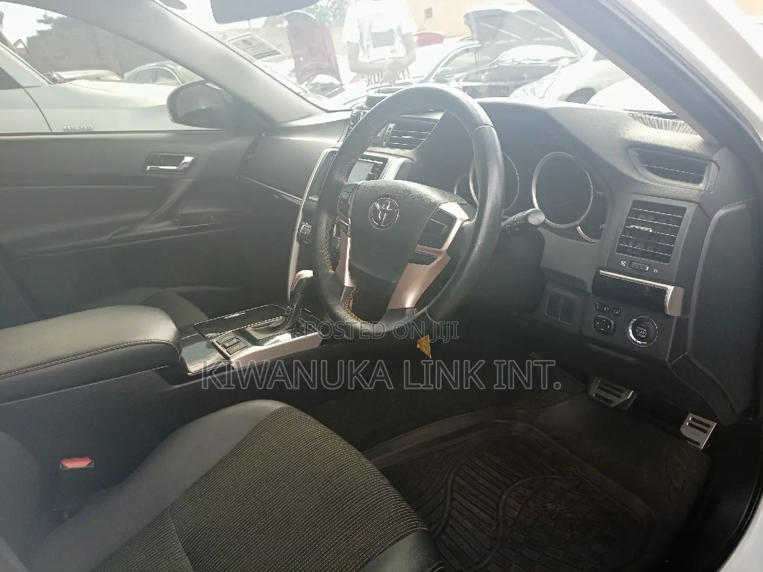 Toyota Mark X 2.5 RWD 2014 White