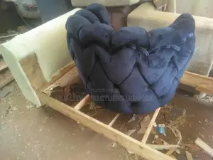 Turfted Round Basket Chair