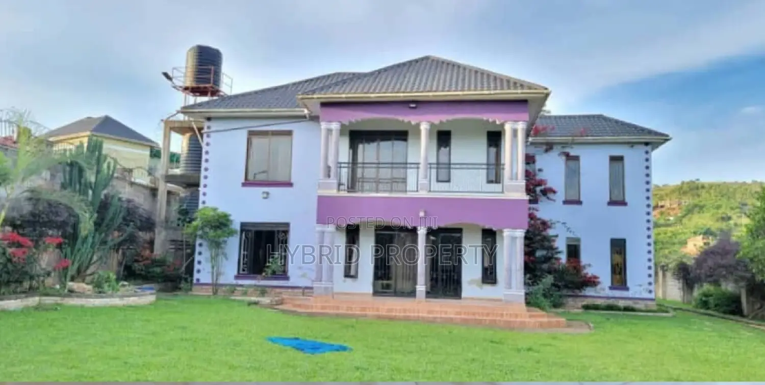5bdrm Penthouse in Kitende~Kitovu Along, Ssisa for sale