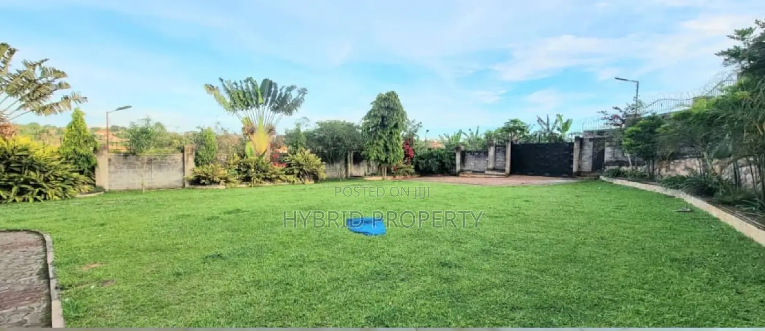 5bdrm Penthouse in Kitende~Kitovu Along, Ssisa for sale